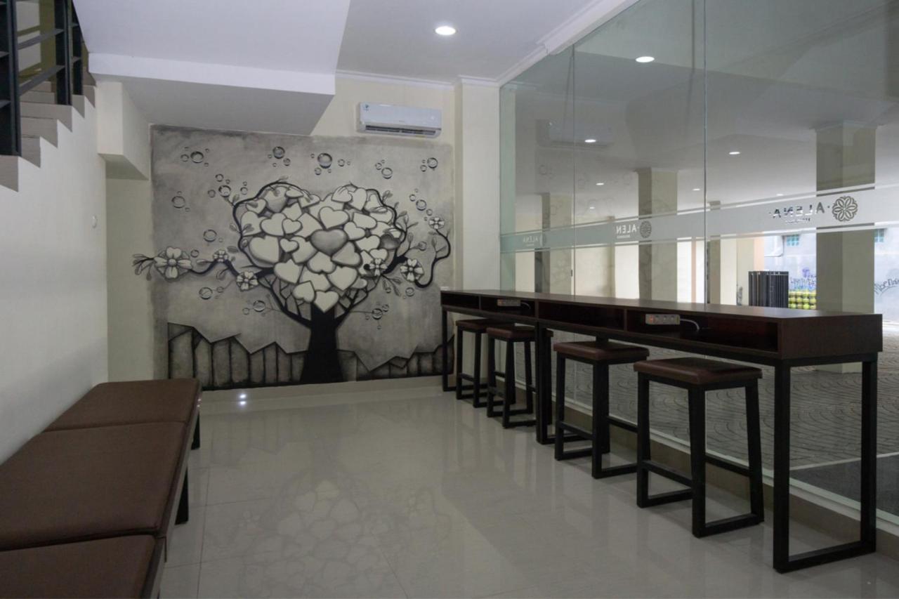 Collection O Yogyakarta Near Jalan Malioboro Formerly Alena Residence Jogjakarta Buitenkant foto